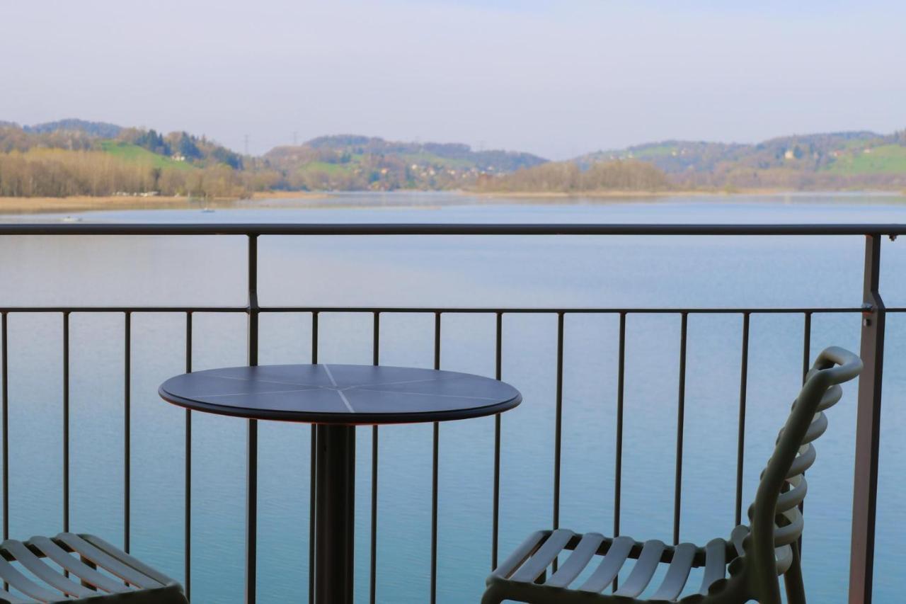 La Villa Du Lac เอกเบอแล็ต-เลอ-ลัค ภายนอก รูปภาพ
